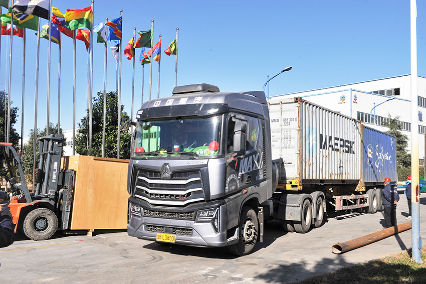 华泰集团生产的500TPD大豆制油项目发货尼日利亚