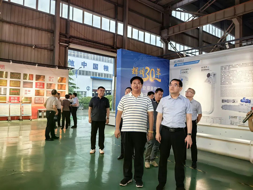 省委农办主任、省农业农村厅党组书记、厅长孙巍峰莅临华泰智能装备集团调研