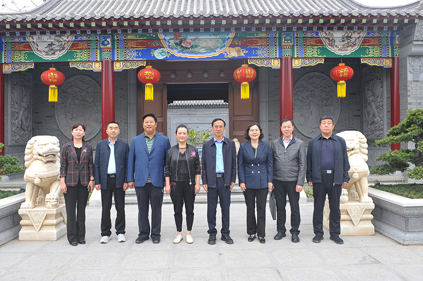 漯河市人大常委会考察组领导莅临华泰集团调研